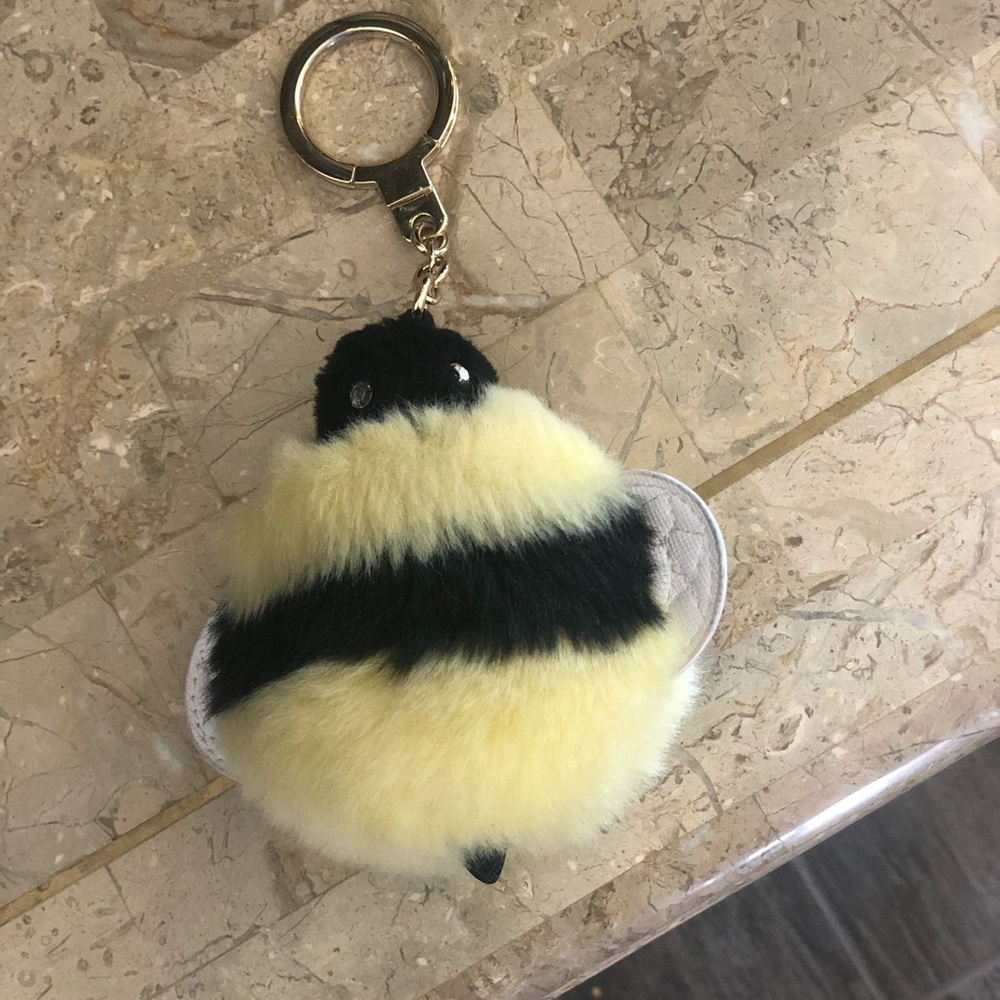 Kate spade bee Pom